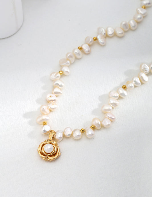 A_LUNAROSE Camellia Pearl Necklace Pearl necklace