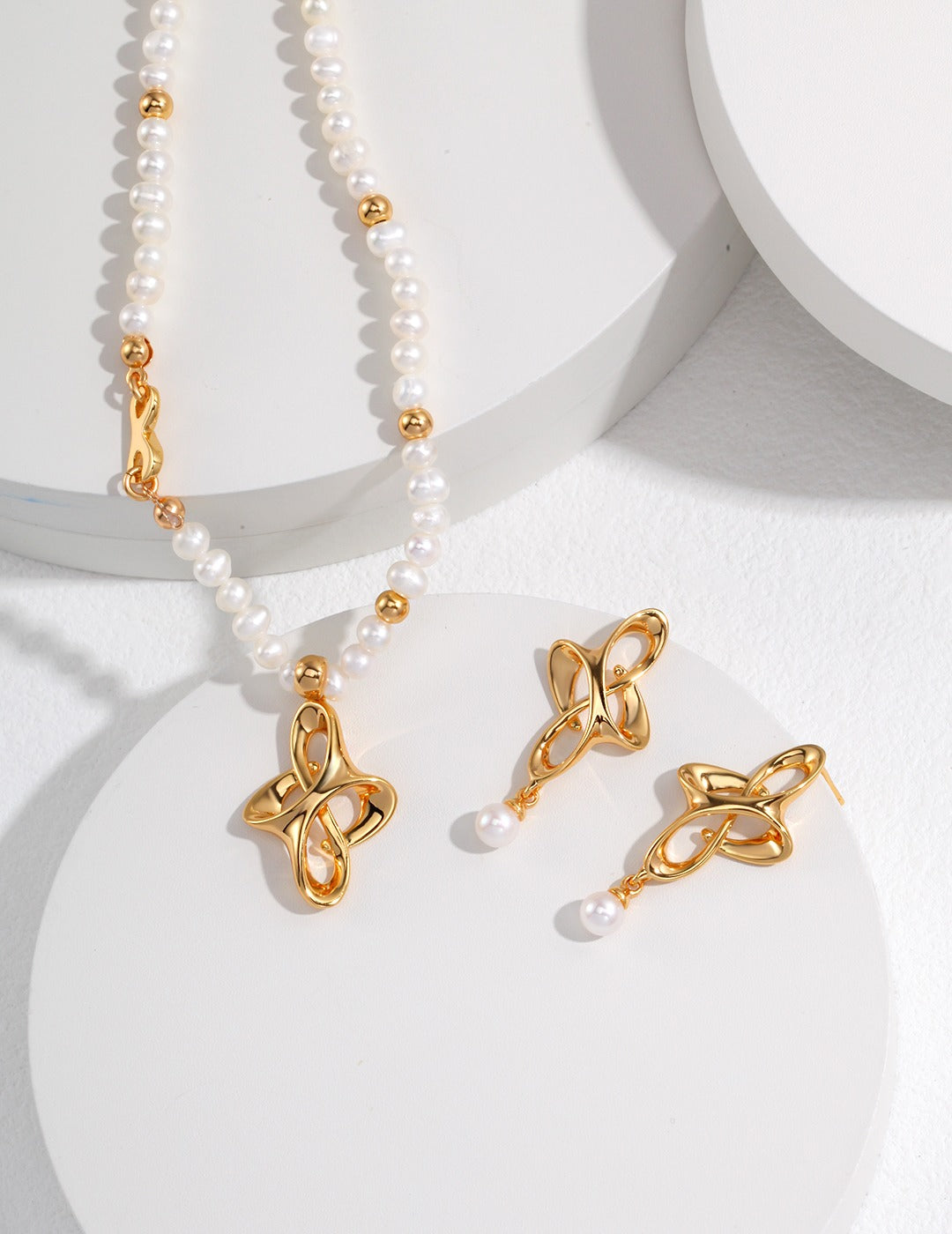 A_LUNAROSE Celestial Driftstone Necklace Pearl necklace