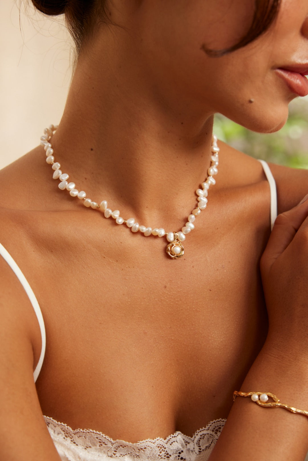 A_LUNAROSE Camellia Pearl Necklace Pearl necklace