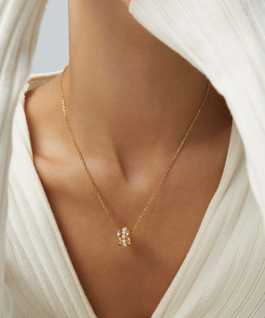 A_LUNAROSE “Luna Orbit” Dual-Charm Pearl Necklace Pearl necklace