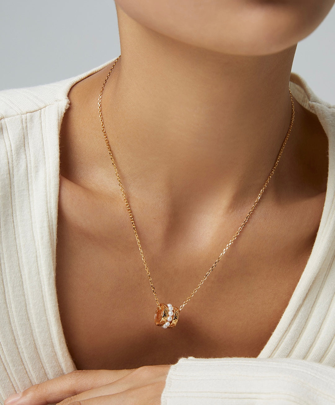 A_LUNAROSE “Luna Orbit” Dual-Charm Pearl Necklace Pearl necklace