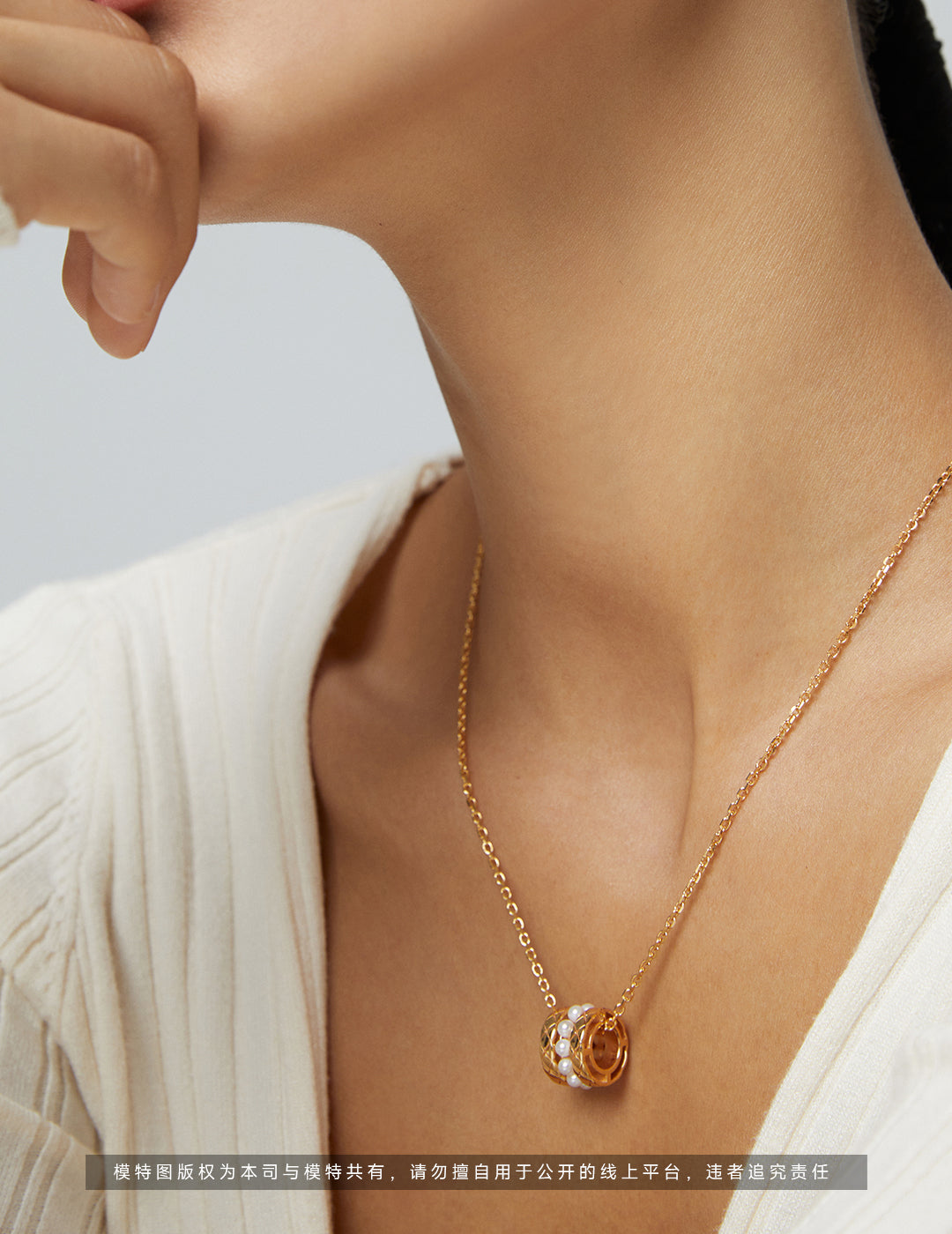 A_LUNAROSE “Luna Orbit” Dual-Charm Pearl Necklace Pearl necklace