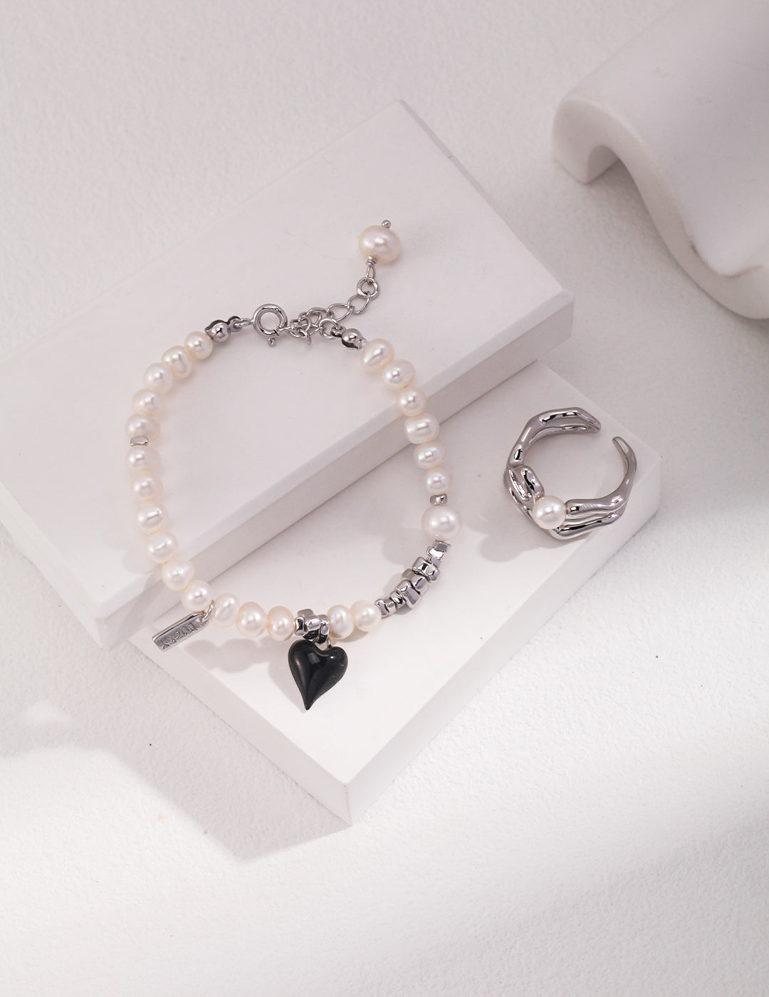 A_LUNAROSE Heart & Pearl Charm Bracelet Bracelet