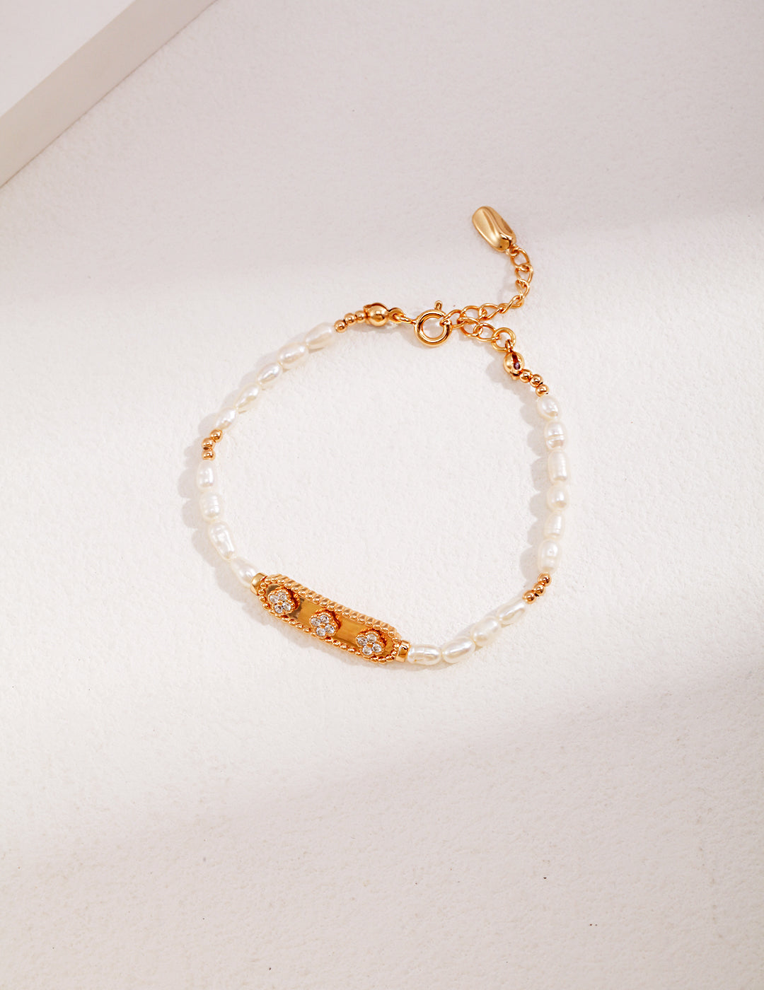 A_LUNAROSE Tiny Flora Bracelet Bracelet