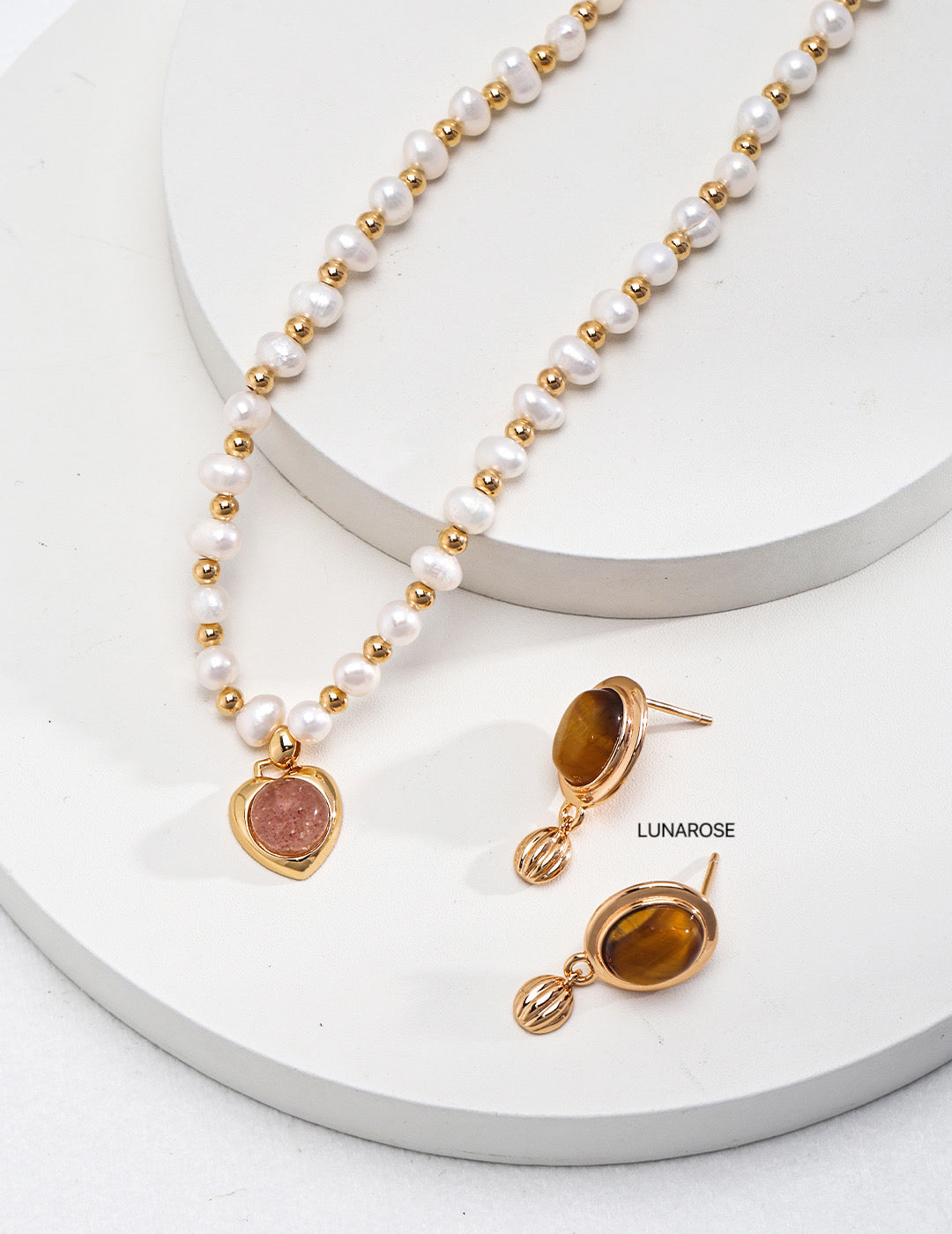 My Store Strawberry Bloom Pearl necklace